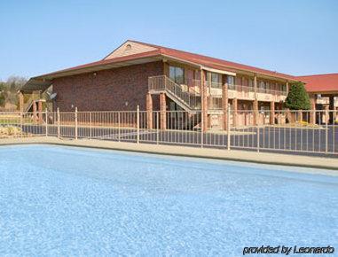 Red Roof Inn & Suites Cleveland, Tn Экстерьер фото